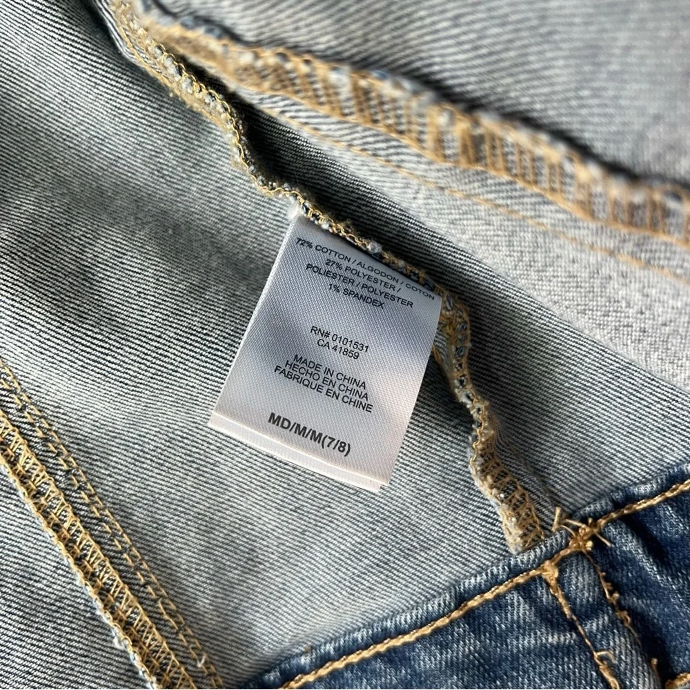 Disney Encanto Girls Denim Jacket Size 6/6X | Butterfly Floral Back Graphic Jean - Picture 6 of 11